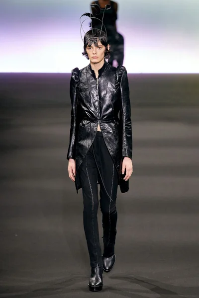 Look 7